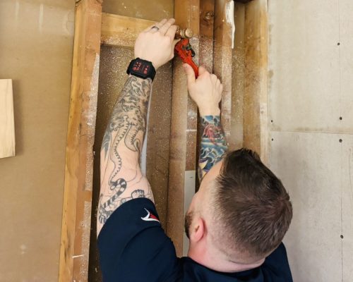 8B1BF7F0-0A22-49FD-8477-4D0DD7DE7A33_1_105_c